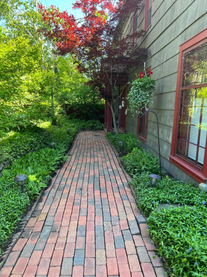 1795 Acorn Inn Bed And Breakfast Canandaigua Bagian luar foto
