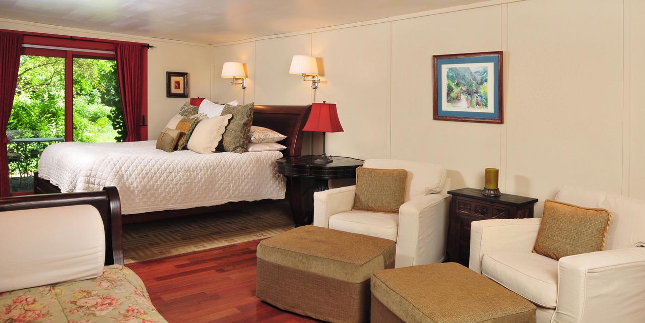 1795 Acorn Inn Bed And Breakfast Canandaigua Bagian luar foto