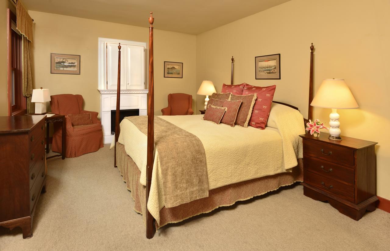 1795 Acorn Inn Bed And Breakfast Canandaigua Bagian luar foto